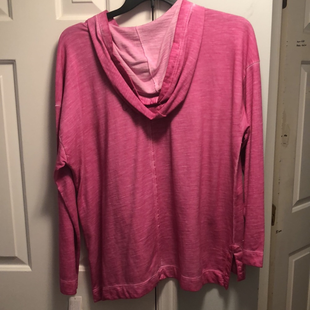 NWT lightweight hoodie xl great present! - Picture 2 of 3